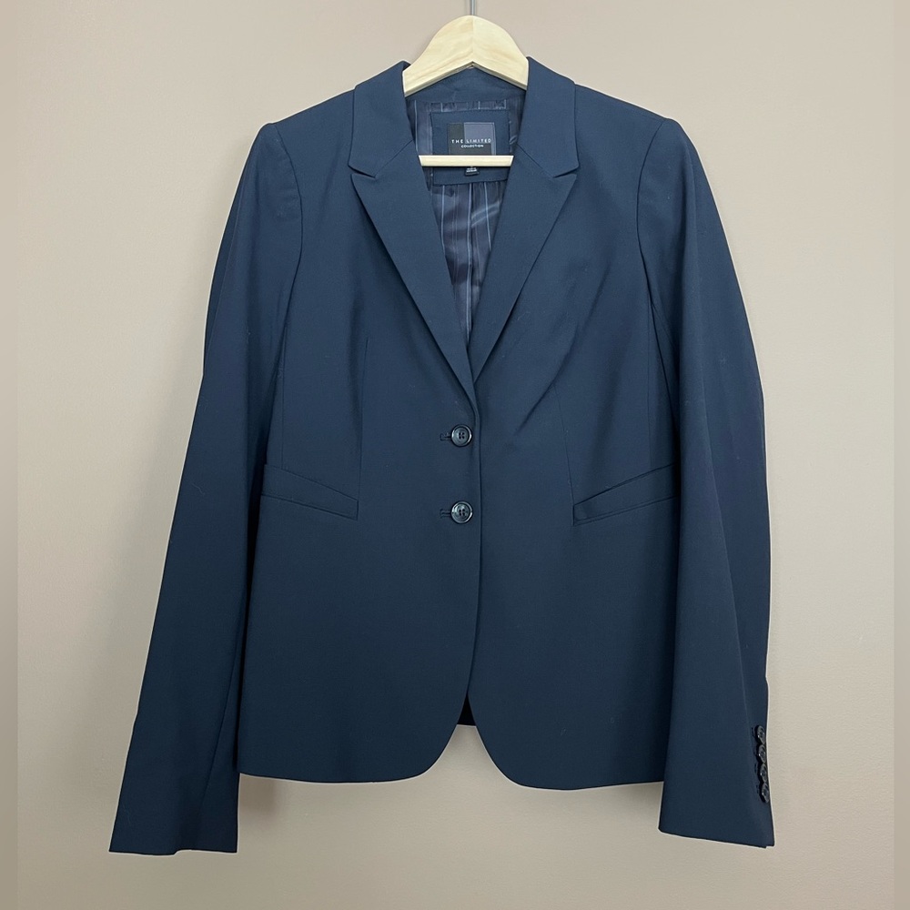 {The Limited} Blazer Jacket in Navy with Two Button Front Closure - Womens 6